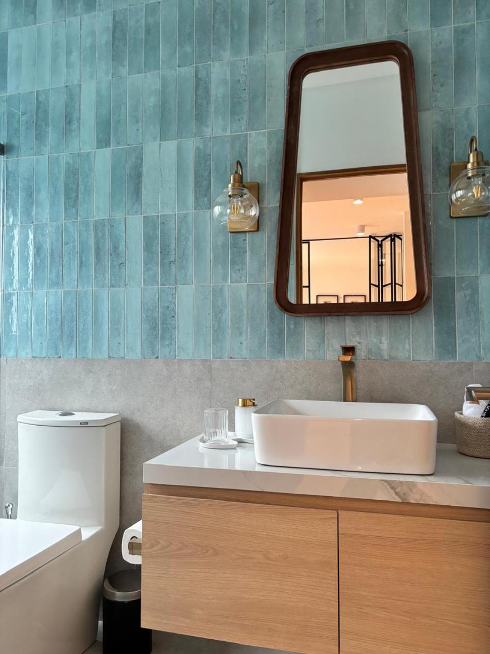 Apartment Bright & Sweet Unit In The Heart Of Polanco. Mexico City