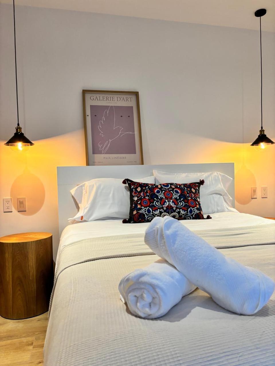 Apartment Bright & Sweet Unit In The Heart Of Polanco. Mexico City