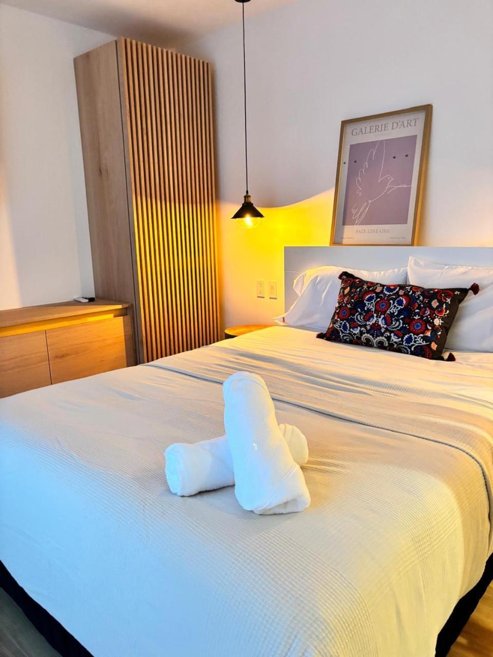 Apartment Bright & Sweet Unit In The Heart Of Polanco. *